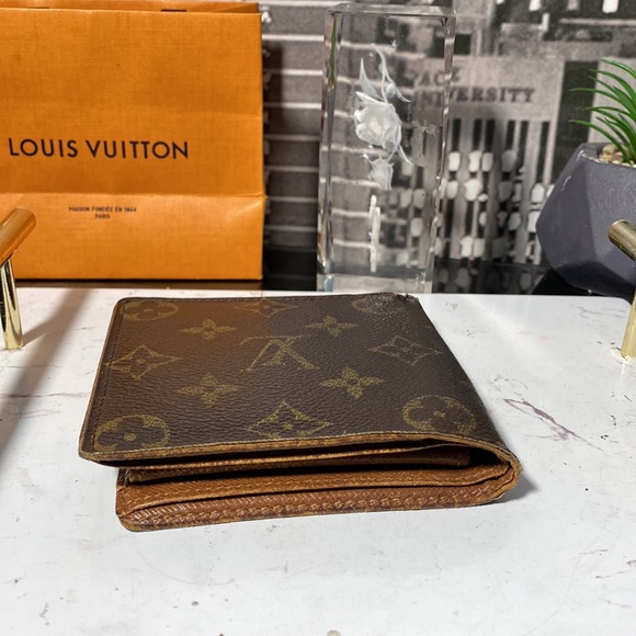Authentic Louis Vuitton Monogram Marco Wallet - Picture 9 of 12